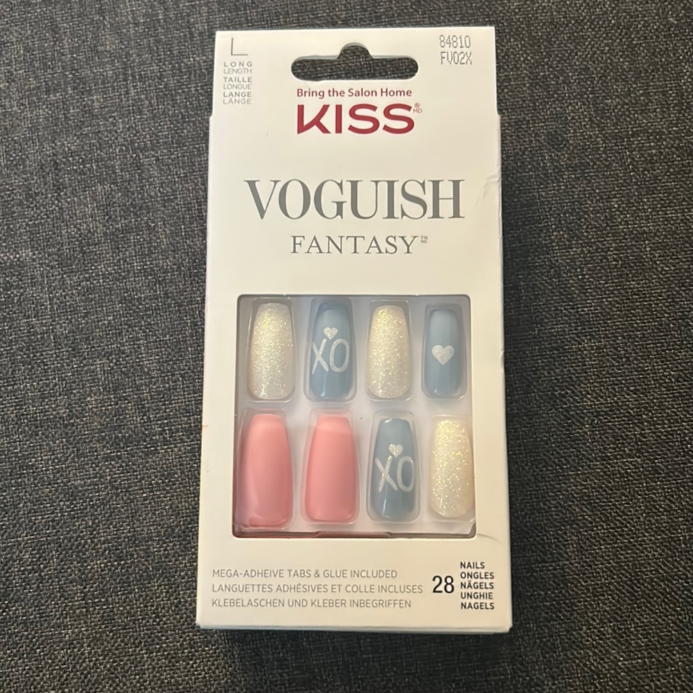 NWT Kiss Voguish Fantasy Long Length Valentine’s Day Theme Press-On Nails